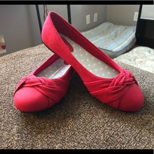 Red cloth flats - never worn